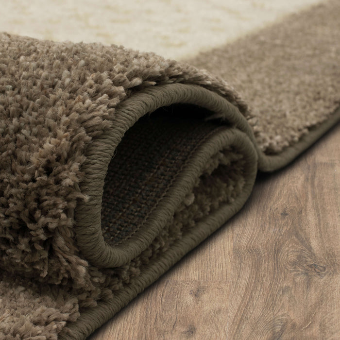 Chateau Maryann White & Gray Area Rug