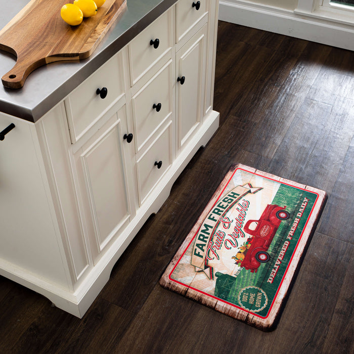 Luxe Farmstead Red & Green Mat