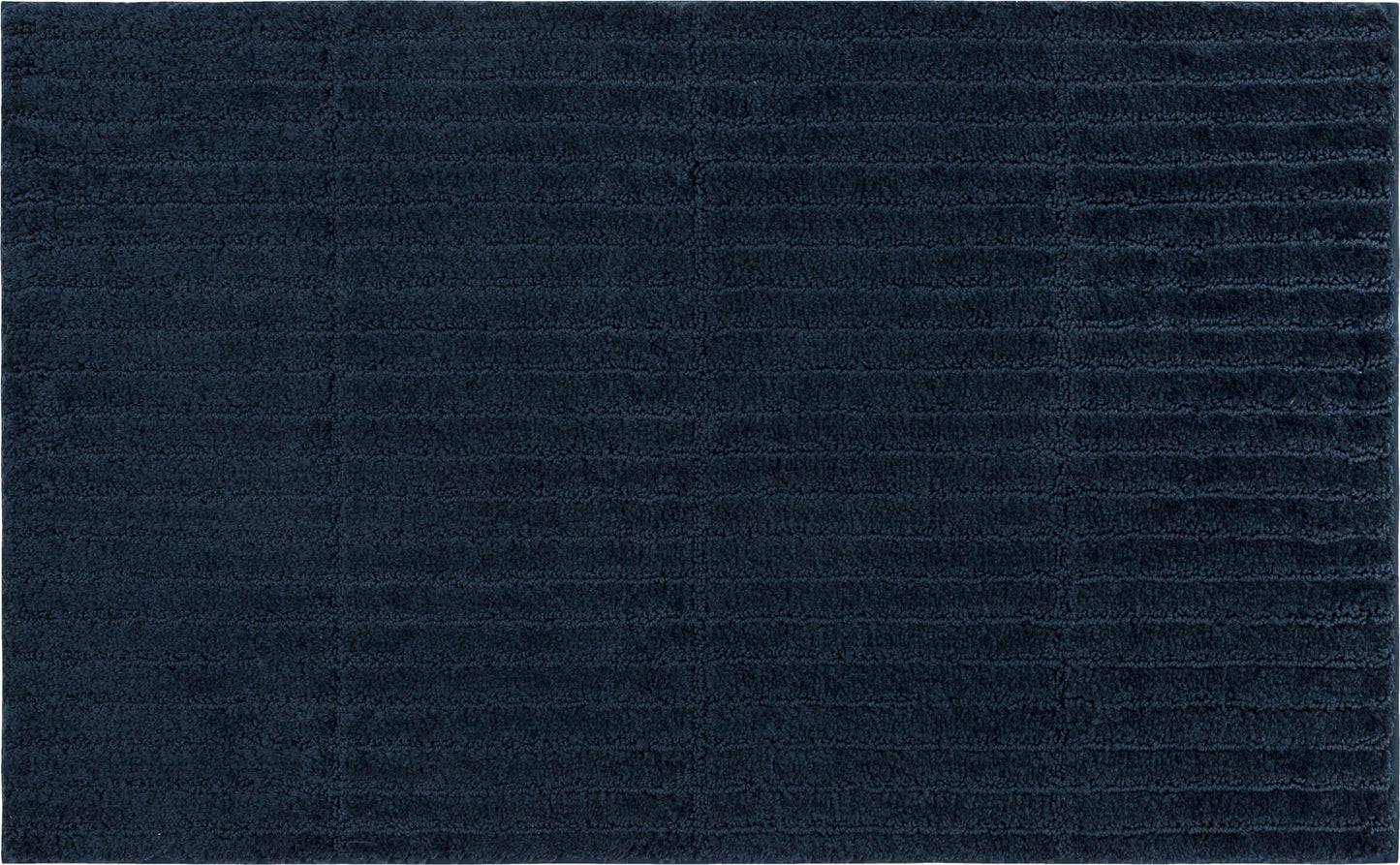 1' 8" X 2' 10"