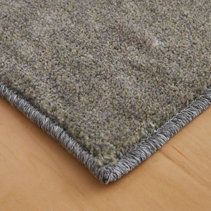 Christmas Wreath Gray Accent Rug