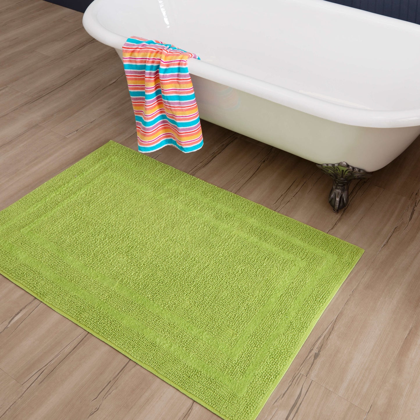 Avalon Fiesta Lime Bath Mat