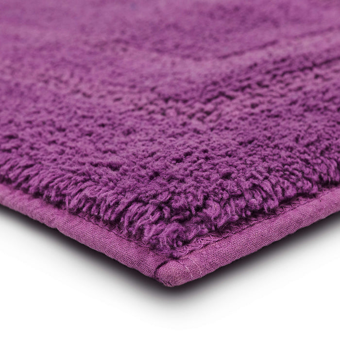 Avalon Fiesta Magenta Bath Mat