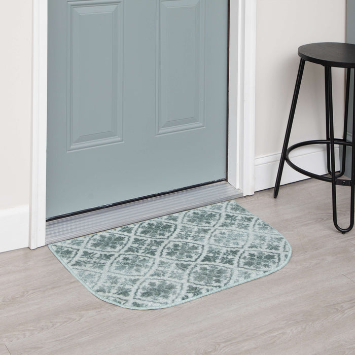 Ornamental Diamond Grey Accent Rug