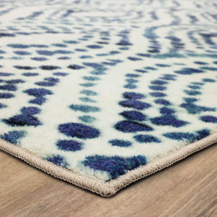 Technicolor Ogee Pop White & Blue Area Rug