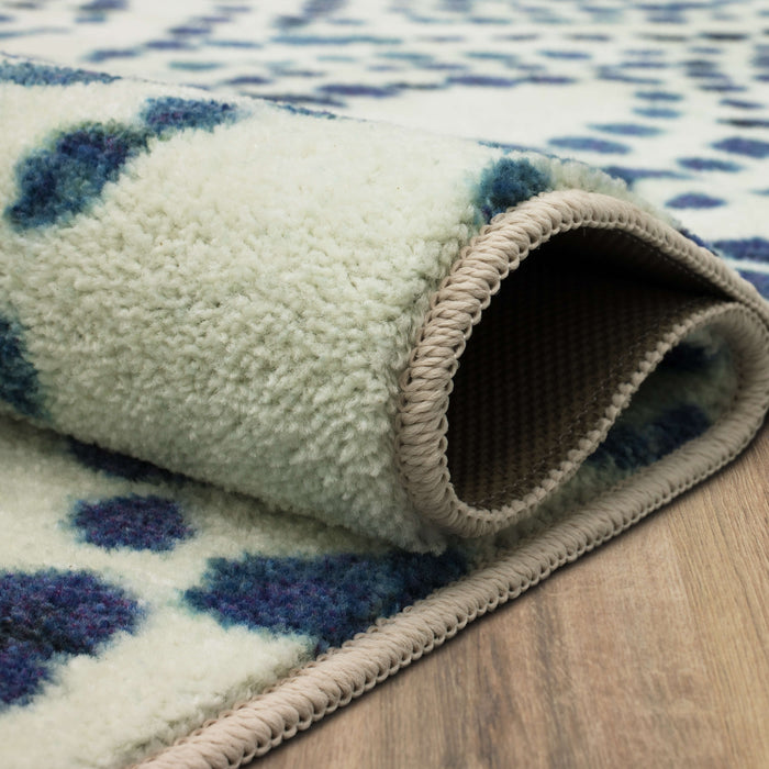 Technicolor Ogee Pop White & Blue Area Rug