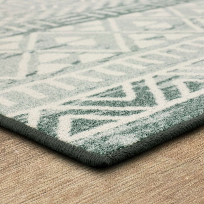 Madelyn Grey Area Rug
