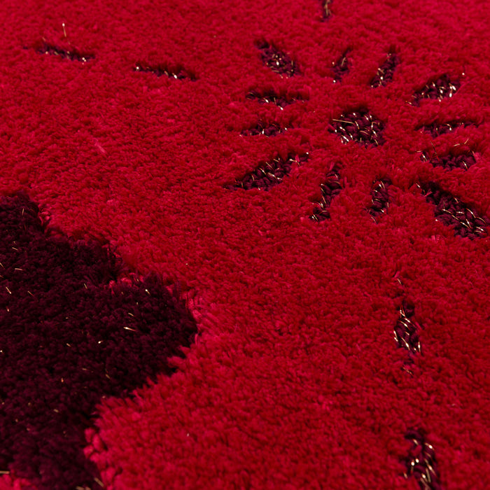 Holiday Trees Red Bath Mat