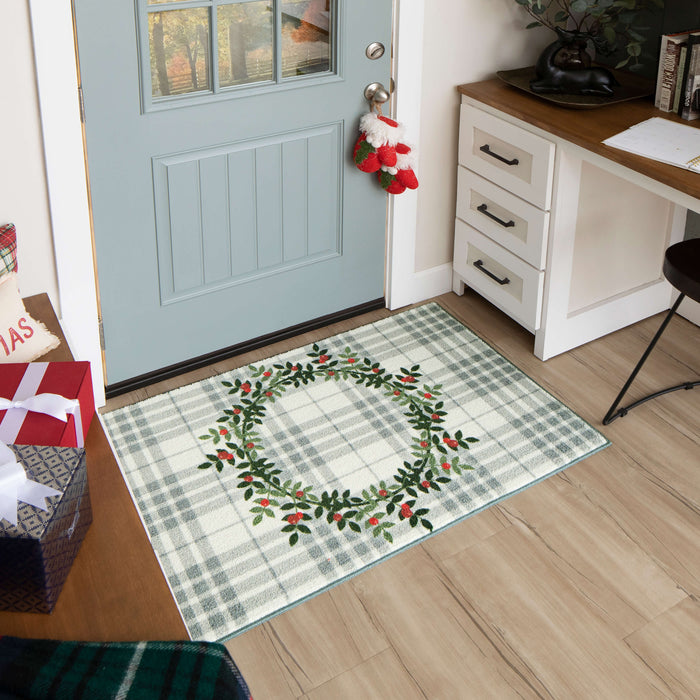 Holly Wreath Grey Plaid Accent Rug