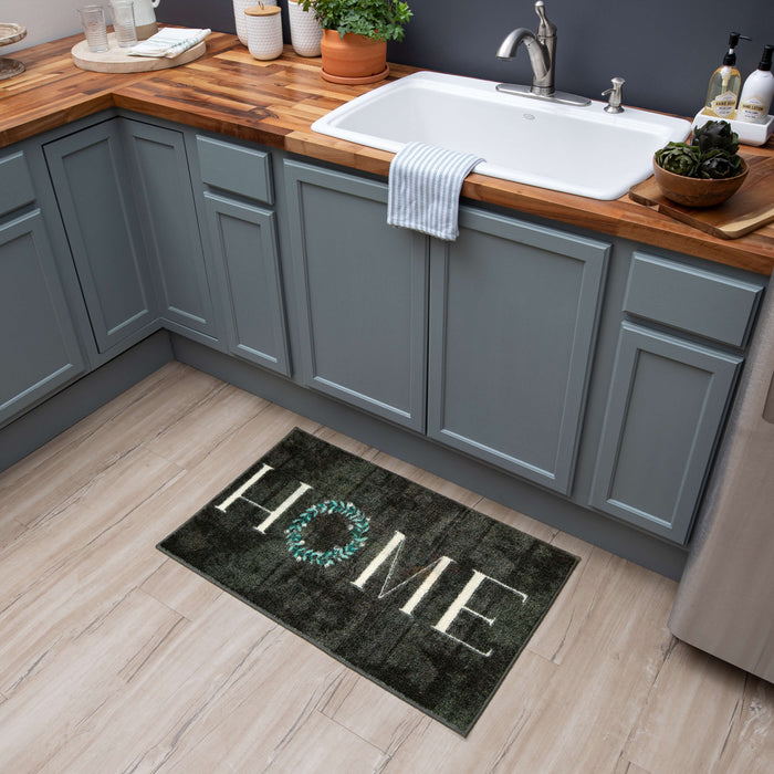 Wreath Home Black Accent Rug
