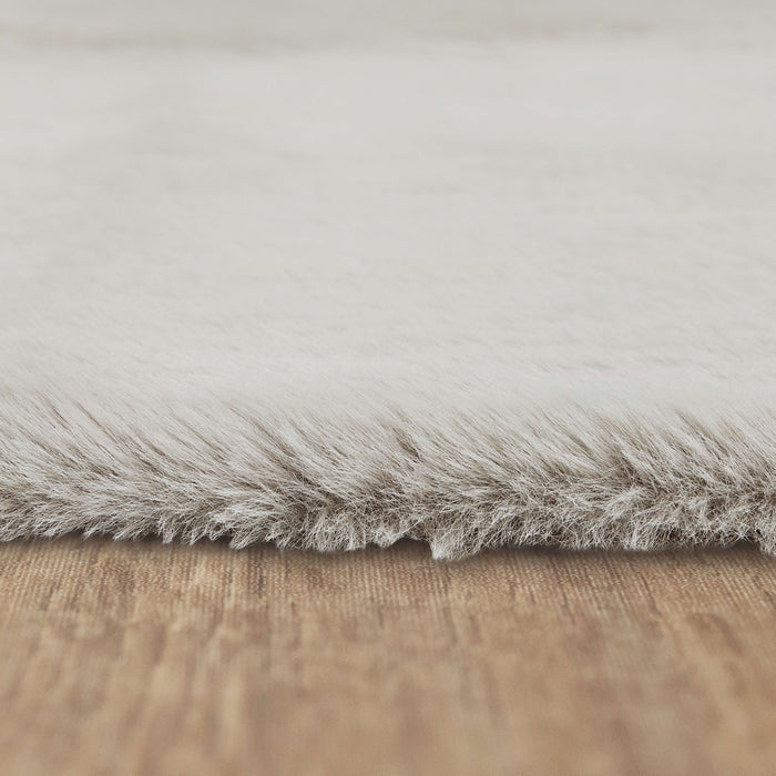 Segrest Plush Silver Bath Mat