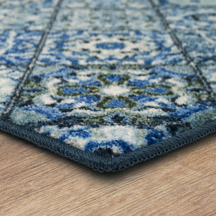 Floral Tile Blue & Whtie Accent Rug