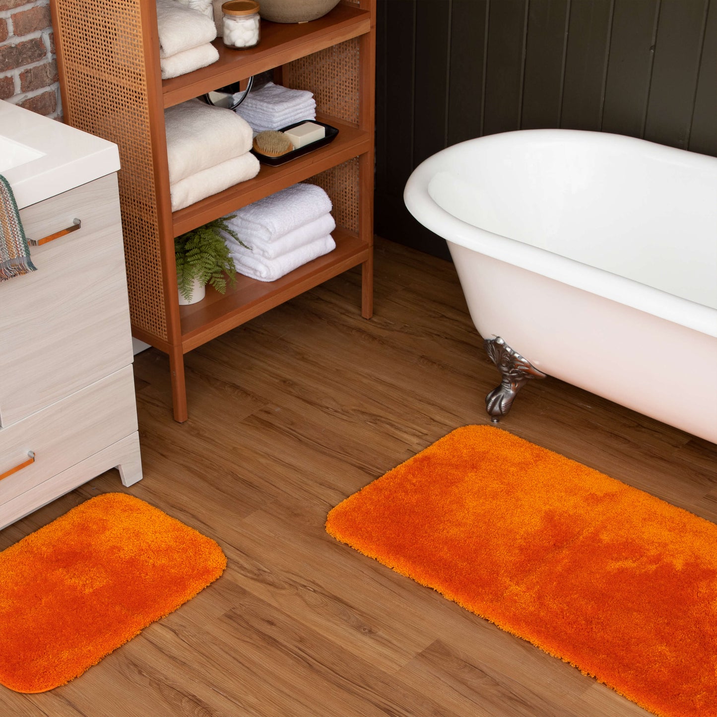 Annapolis Pimento Orange Bath Mat
